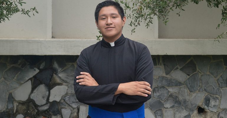 Seguir a Cristo en la felicidad del discernimiento